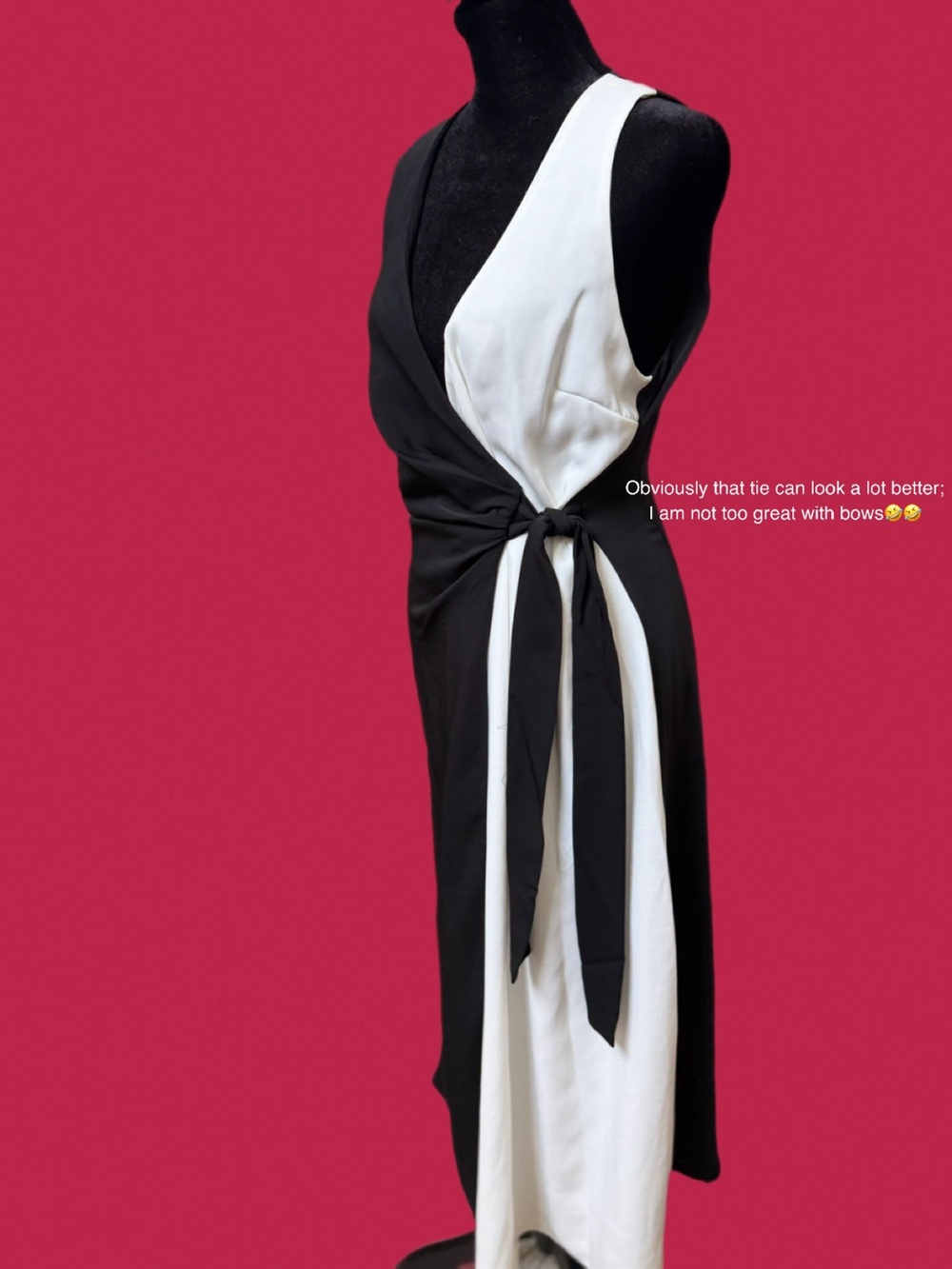 NWT- Mango! Womens Black and white wrap dress, slimming and timeless size small - Picture 8 of 13